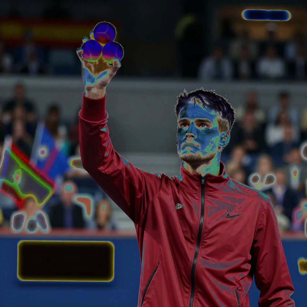 Wuhan Open: Kartal vượt Kalinina nhờ 76,7% điểm giao bóng một, Zheng Qinwen rút lui vì kiệt sức