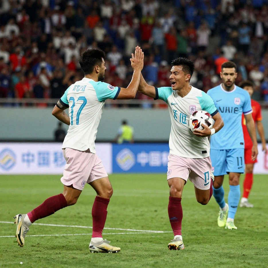 Three Madrid Men in One Frame: Behind the French National Team's 'Friendship First' Caption Three Madrid Men in One Frame: Behind the French National Team's 'Friendship First' Caption