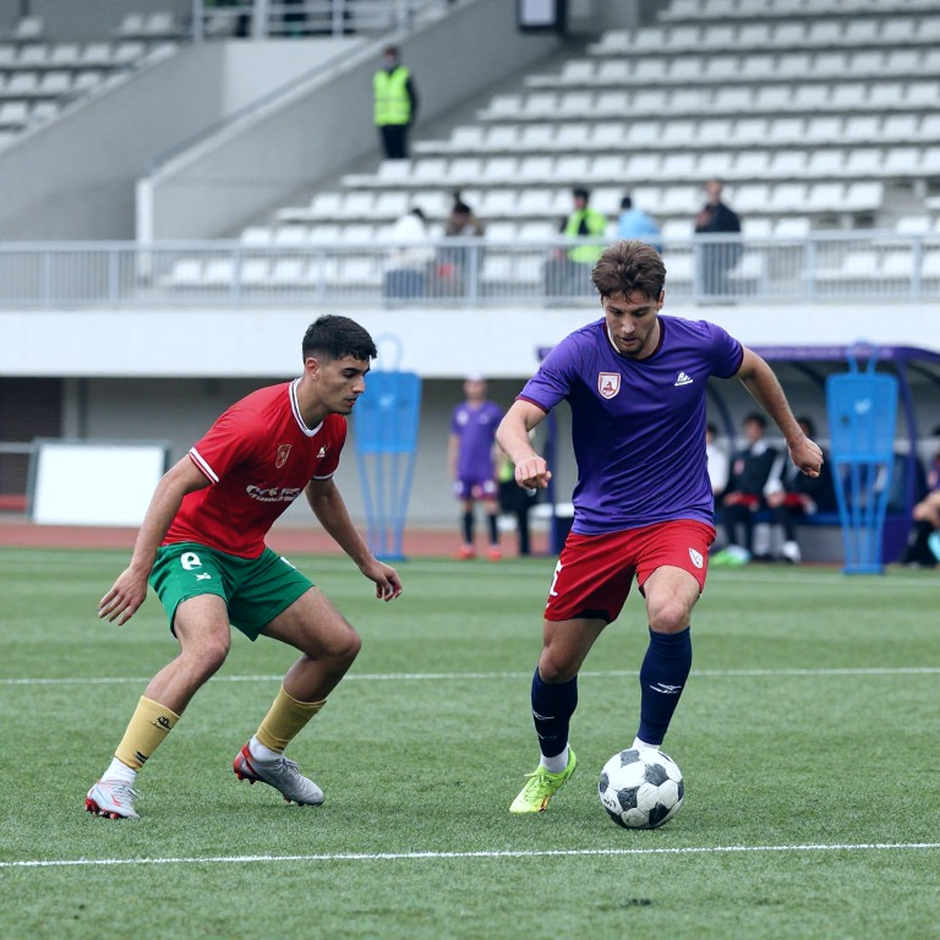 When the Ball Rolls Across the Desk: Lessons from an Injury and a Hasty Substitution When the Ball Rolls Across the Desk: Lessons from an Injury and a Hasty Substitution
