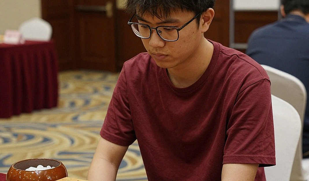 Bảng số trống giữa sóng trực tiếp: Kỷ luật dữ liệu của người viết esports mùa giải thường niên